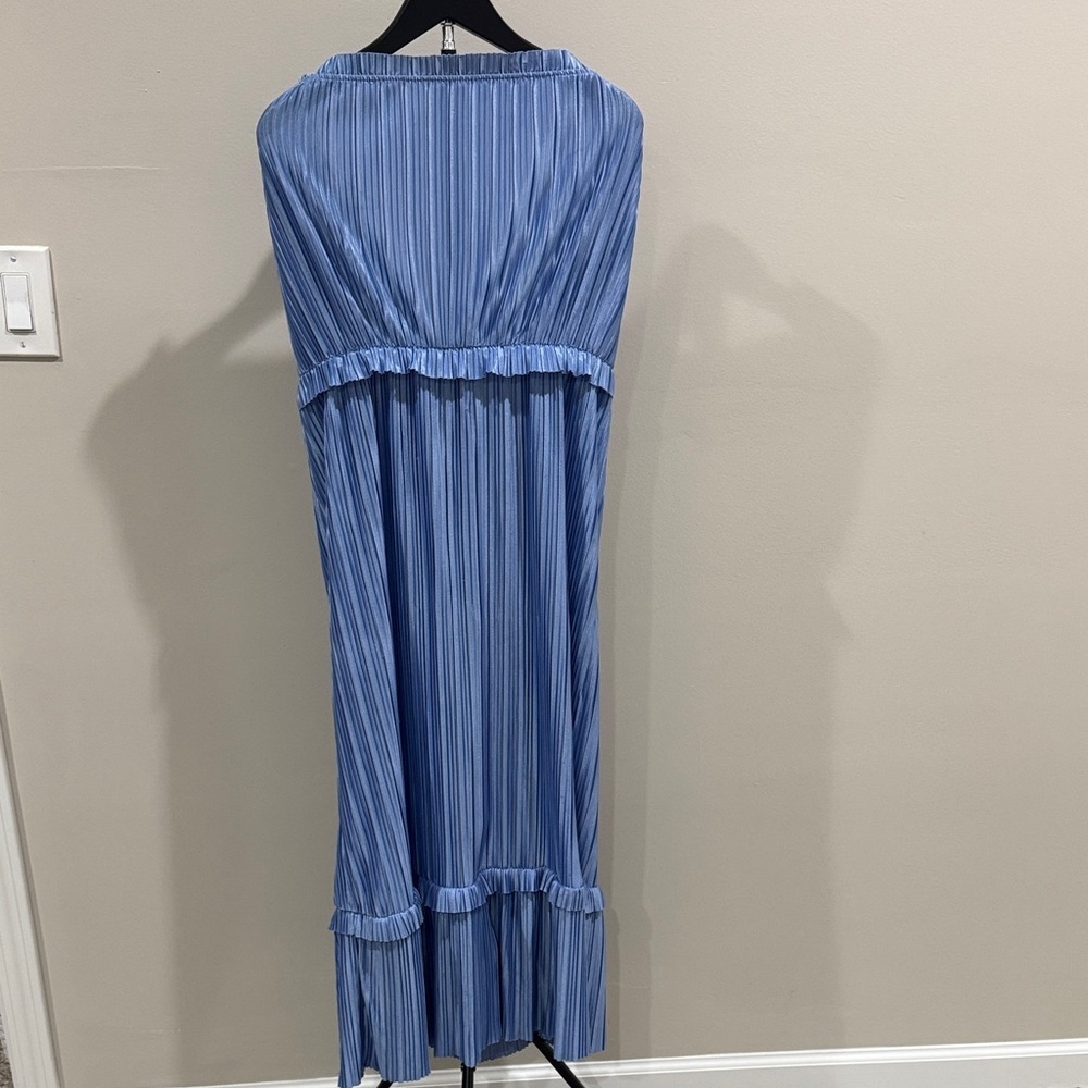 Blue strapless pleaded Maxi Dress